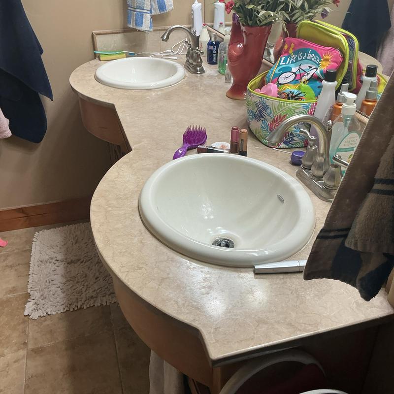 Lavatory faucets and sinks countertop setup Lavatory faucets and sinks countertop setup
