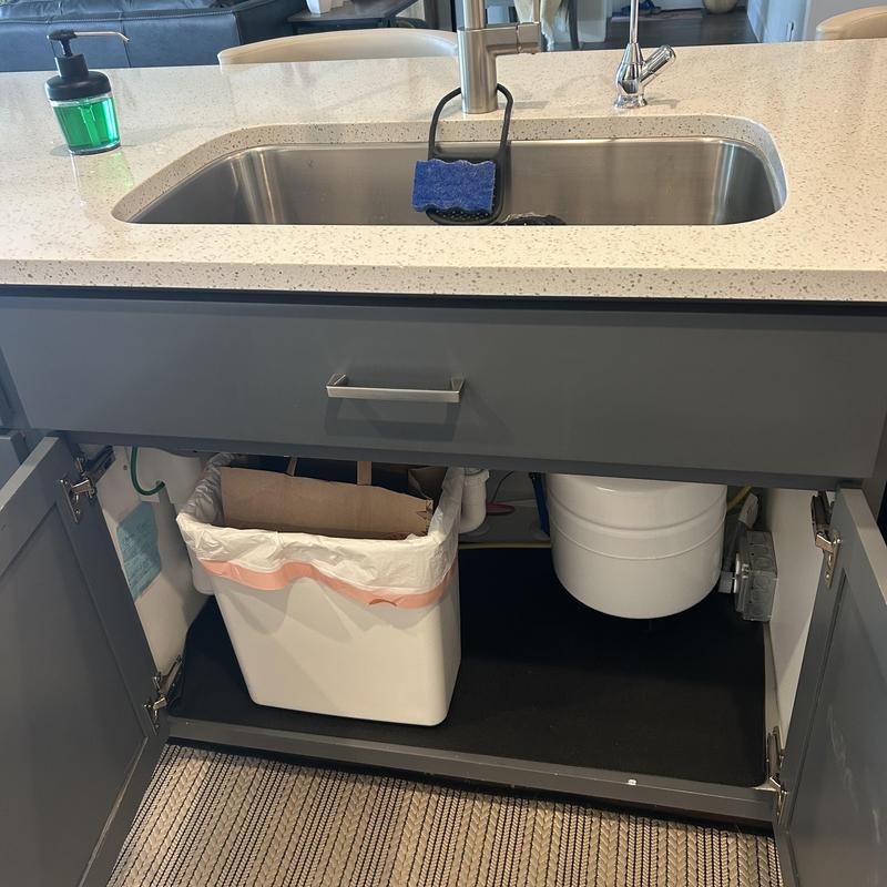 Reverse osmosis system under kitchen sink with filter tank