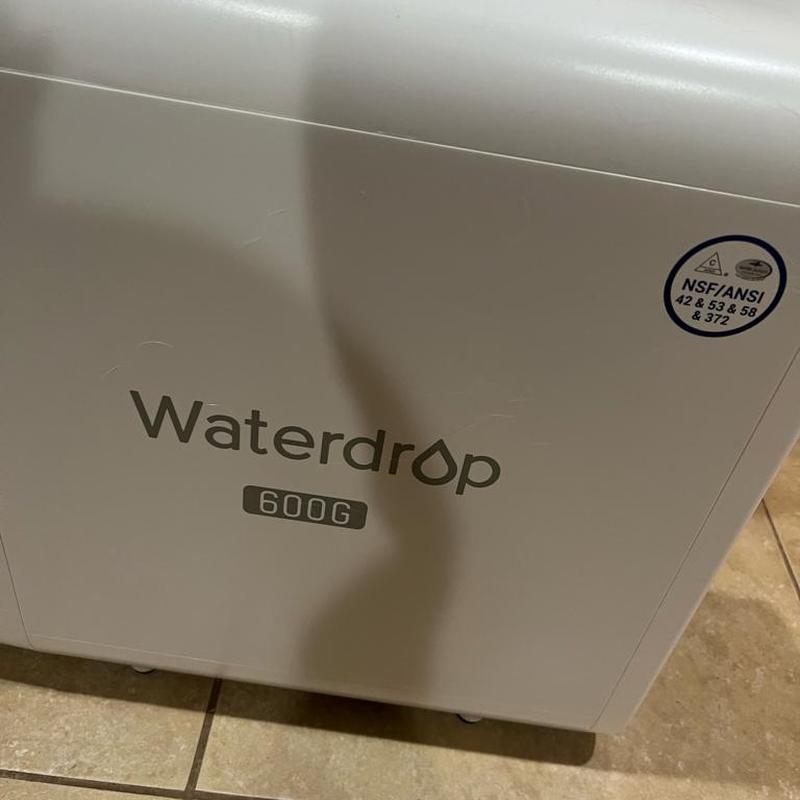 Reverse osmosis water filtration system installed unit