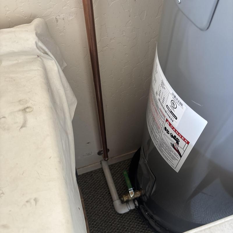 40 Gallon Electric Water Heater with Drain Line Valve 40 Gallon Electric Water Heater with Drain Line Valve