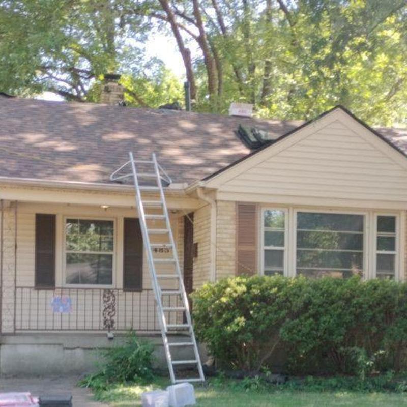 Owens Corning Oakridge asphalt roof with ladder