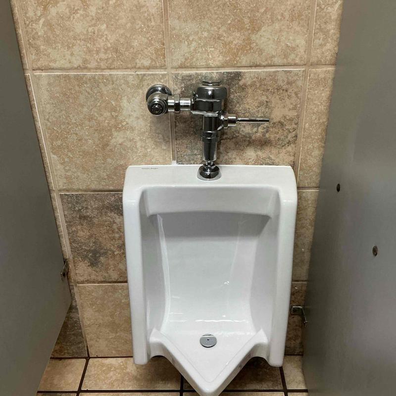Waterless urinal drain and wall connections preparation
