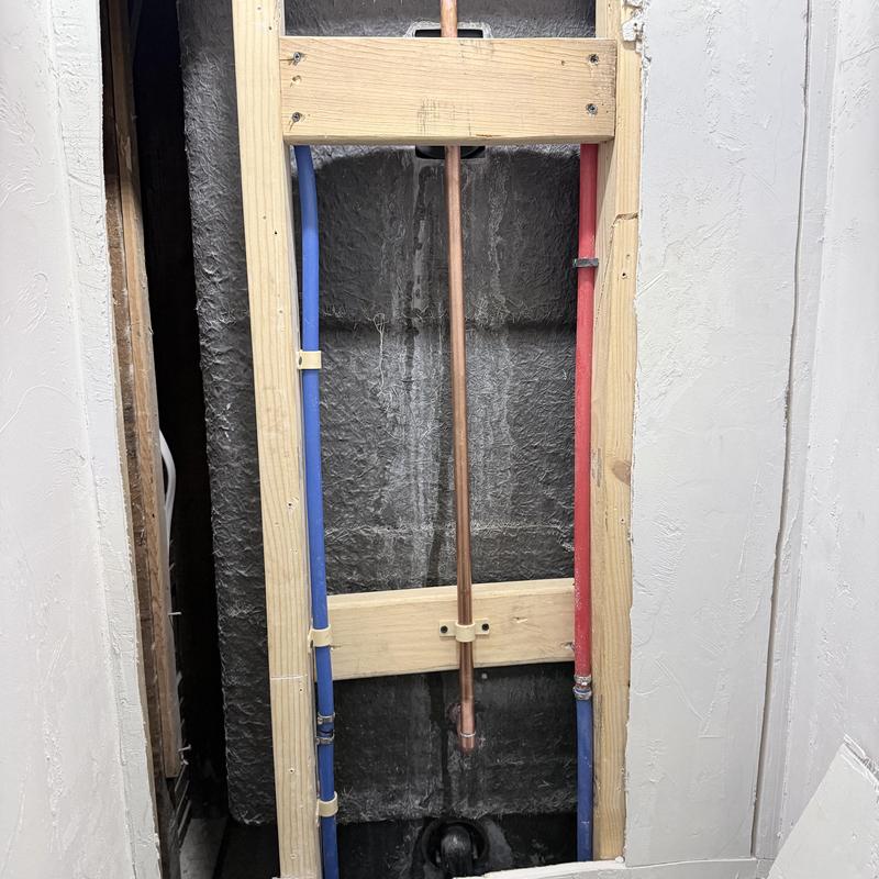 Shower valve rough-in with copper and PEX piping Shower valve rough-in with copper and PEX piping