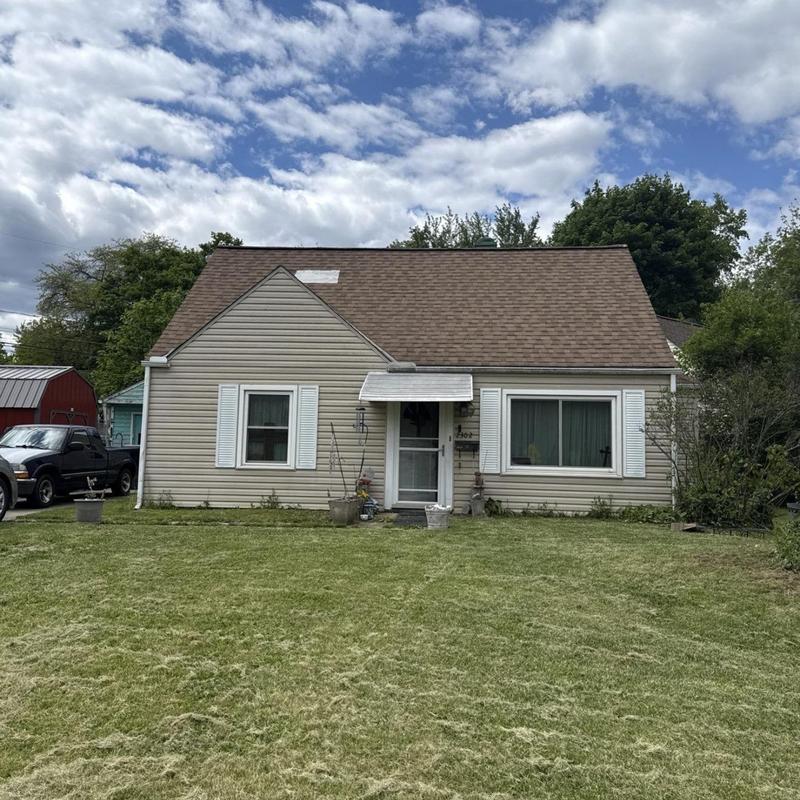 GAF Timberline HDZ shingles on residential roof GAF Timberline HDZ shingles on residential roof