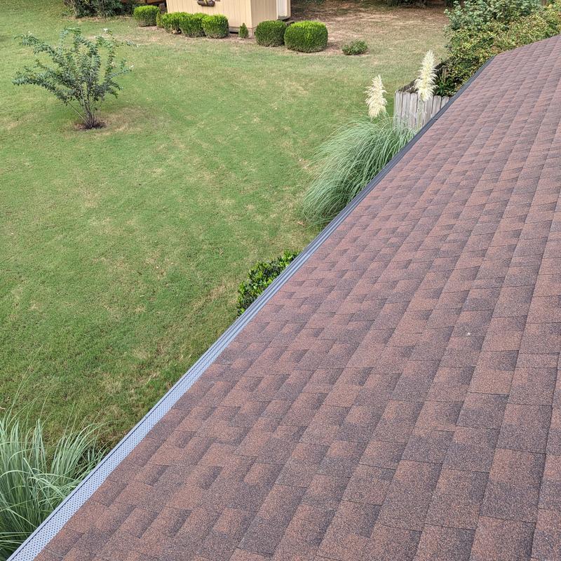 GAF HDZ asphalt shingle roof with gutter guard