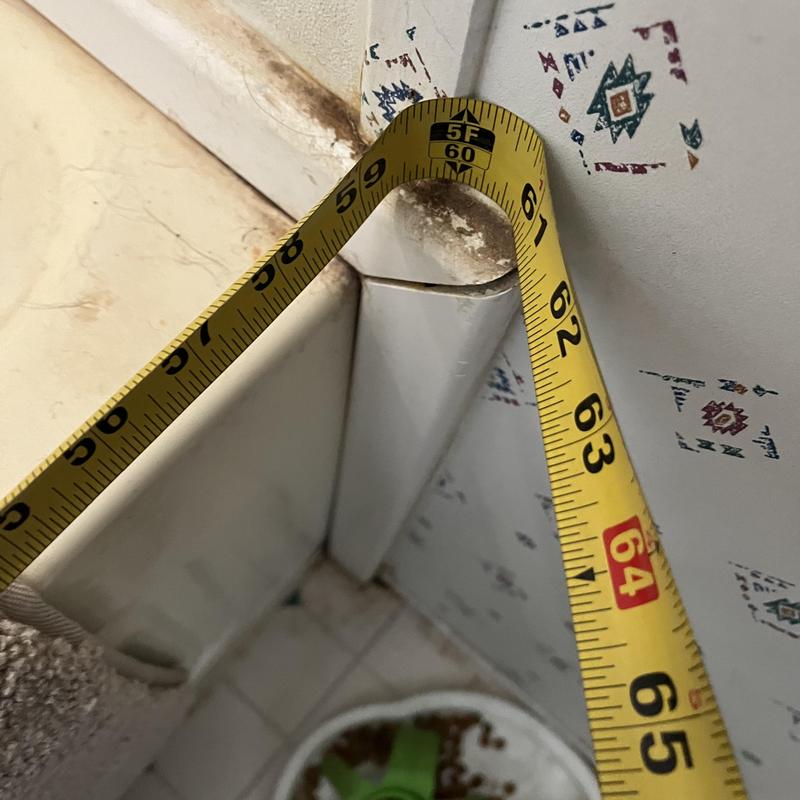 Tub shower corner mold with measuring tape