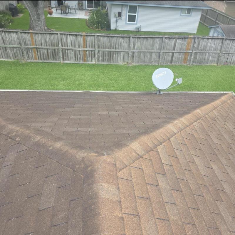 Asphalt shingle roof ridge and valley inspection Asphalt shingle roof ridge and valley inspection