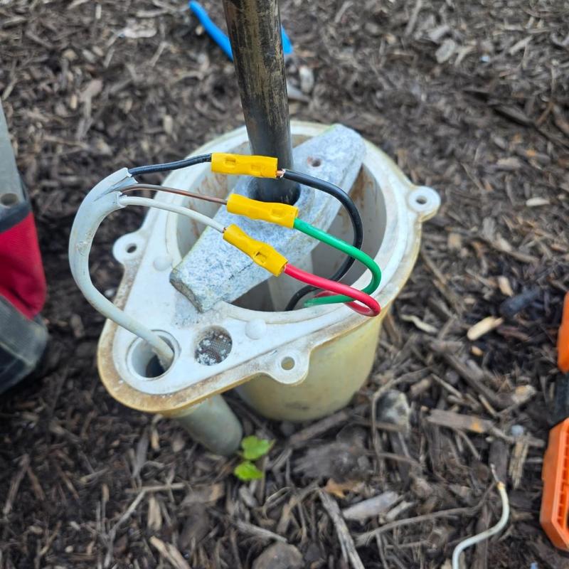 Submersible deep well pump wiring connections outdoors
