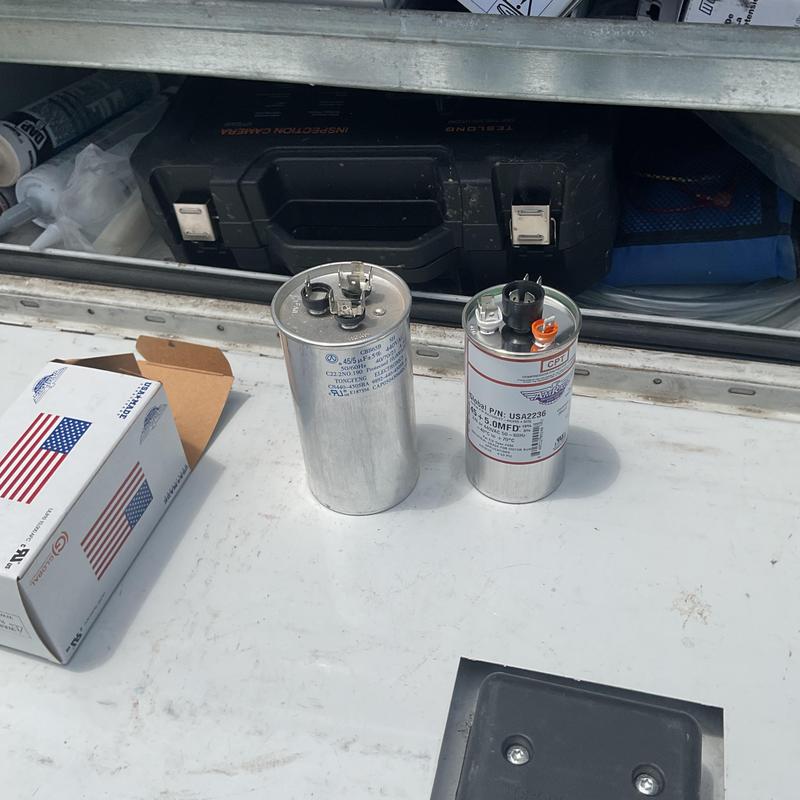 Dual run capacitors for HVAC system maintenance Dual run capacitors for HVAC system maintenance