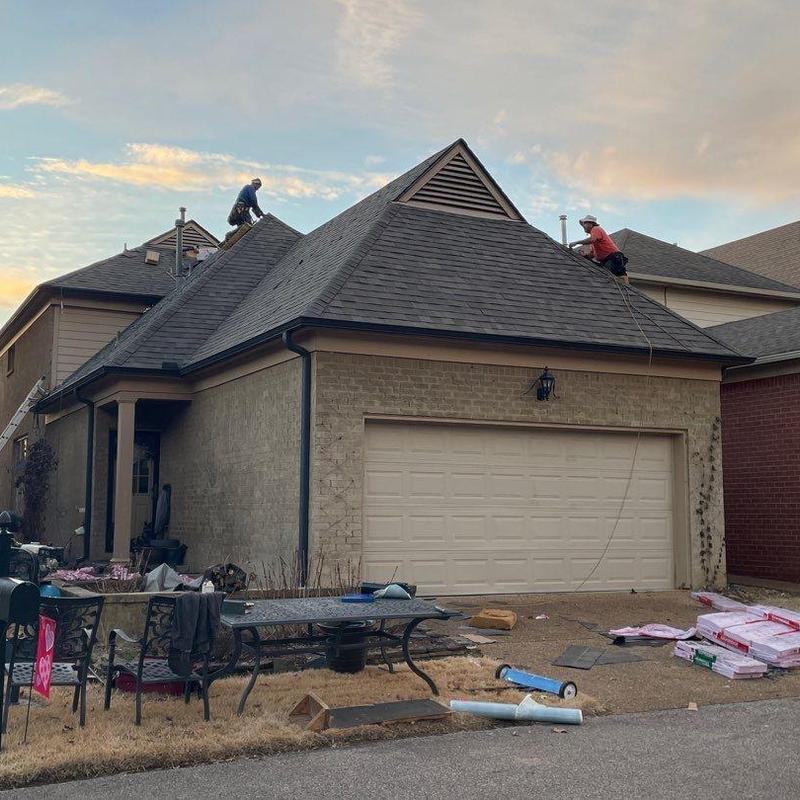 Owens Corning Oakridge asphalt roofing installation in Collierville Owens Corning Oakridge asphalt roofing installation in Collierville
