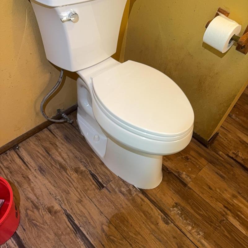 Highline Arc white two-piece toilet with soft close seat