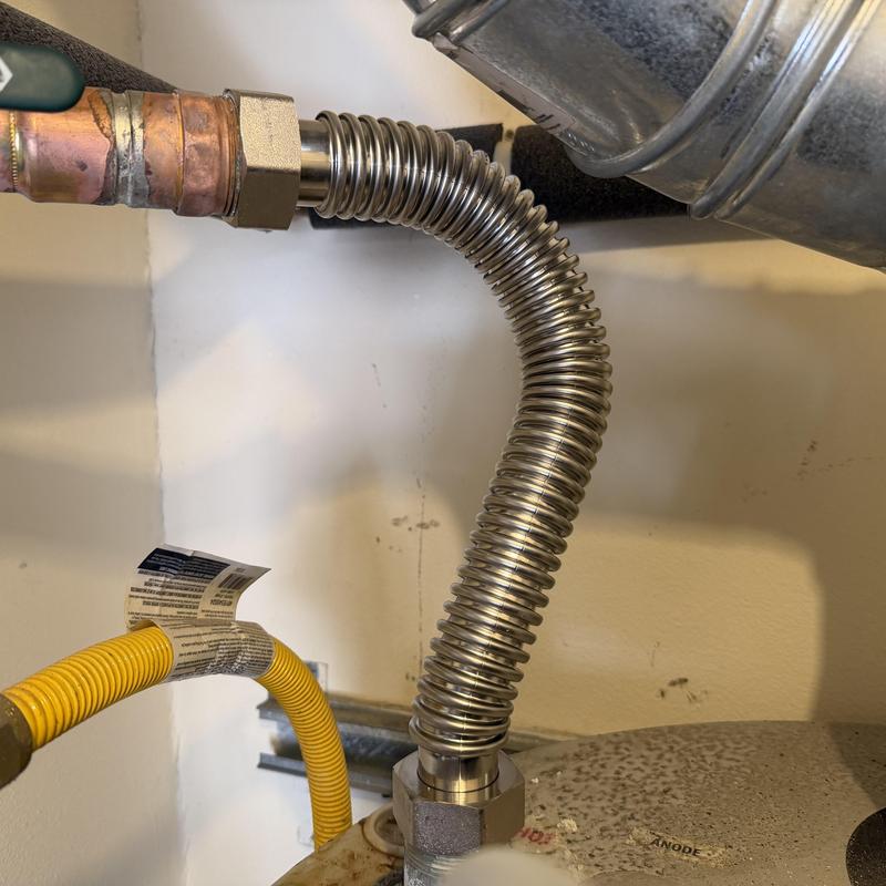 Commercial water heater flexible supply line connection Commercial water heater flexible supply line connection