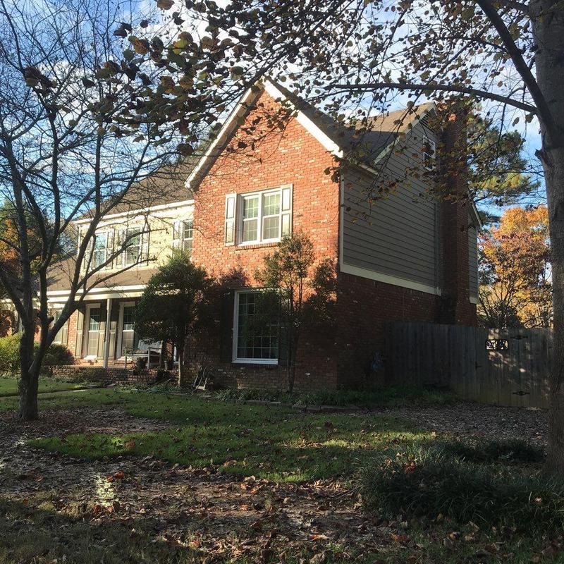 Owens Corning Oakridge asphalt roof on brick home Owens Corning Oakridge asphalt roof on brick home