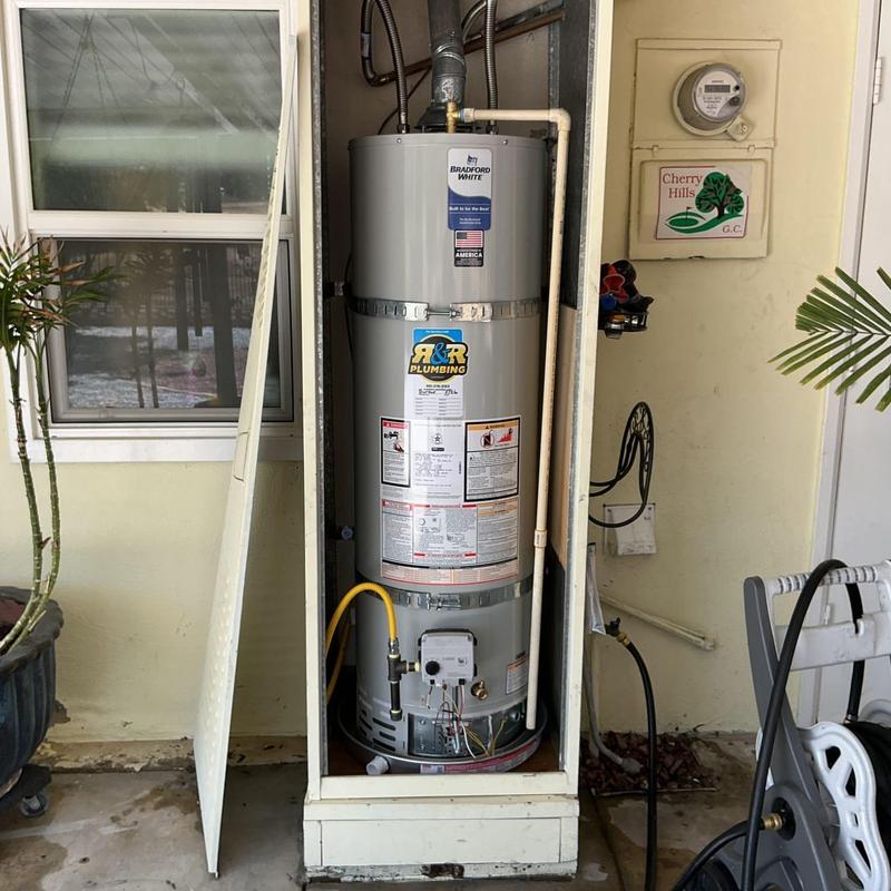 Bradford White 40-gallon natural gas water heater installation