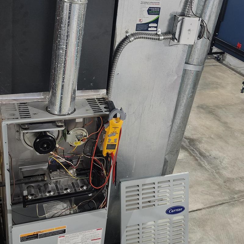 Carrier furnace with flame sensor and gas pressure check Carrier furnace with flame sensor and gas pressure check