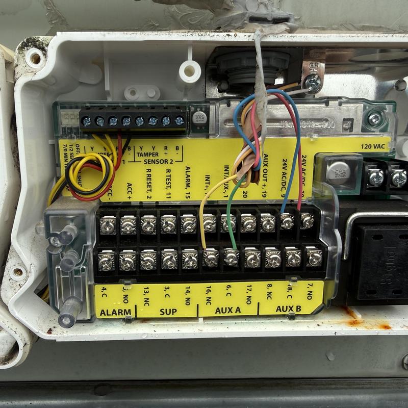 Smoke alarm control panel wiring and connections Smoke alarm control panel wiring and connections