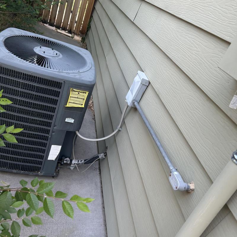 Air conditioner circuit wiring with metal conduit installation Air conditioner circuit wiring with metal conduit installation