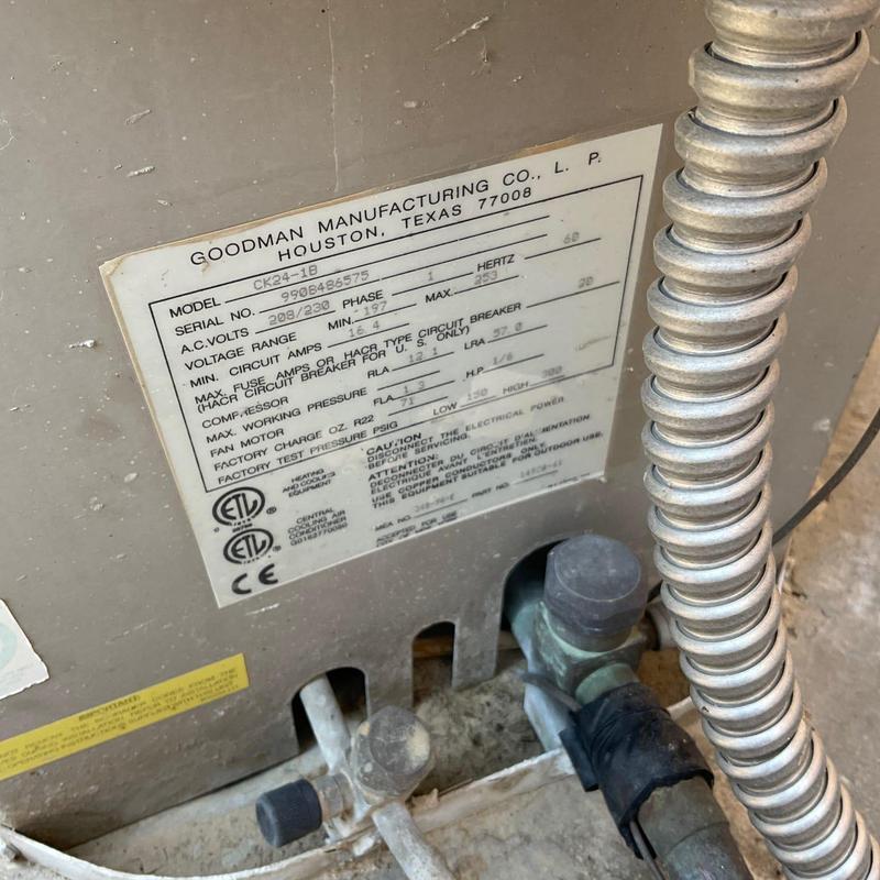 Outdoor condenser run capacitor label and piping detail Outdoor condenser run capacitor label and piping detail