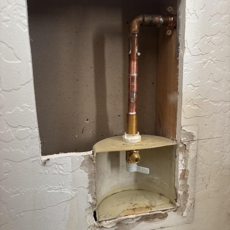 Ice maker valve with copper pipe installation in wall