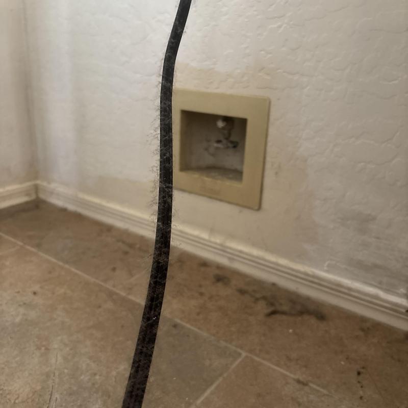 Ice maker water valve box and hose connection