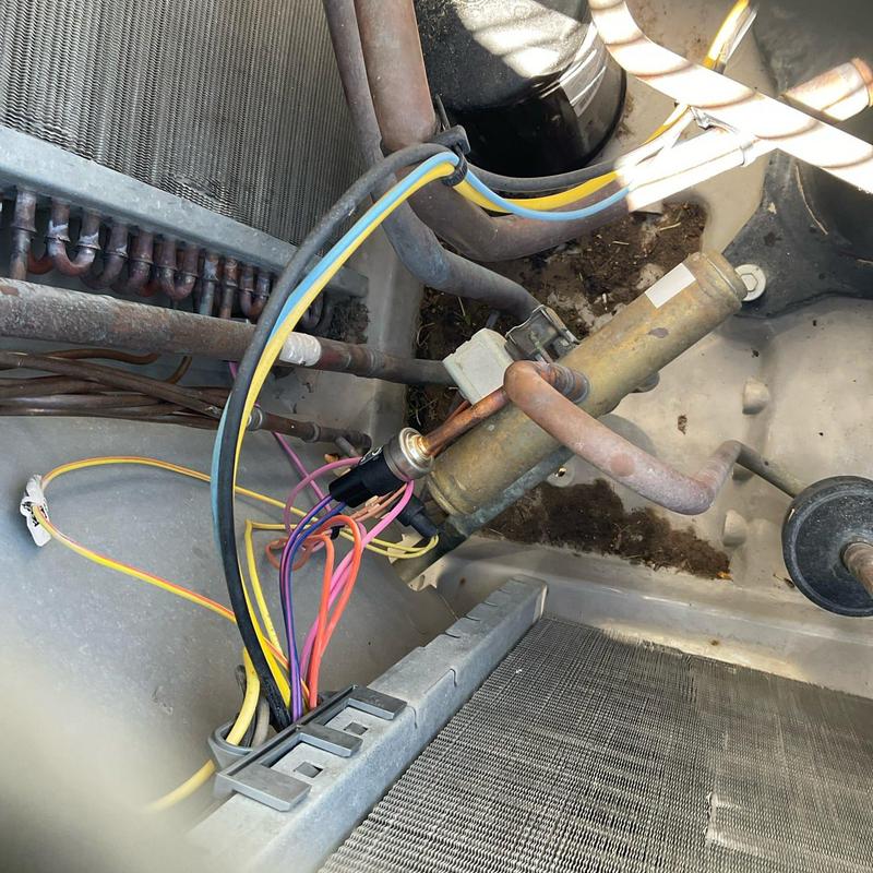 AC high pressure switch with wiring and copper tubing AC high pressure switch with wiring and copper tubing