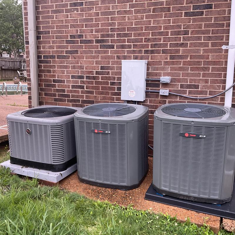 Condenser units with outdoor electrical disconnect and wiring Condenser units with outdoor electrical disconnect and wiring