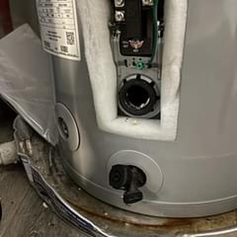 Electric water heater element and thermostat replacement