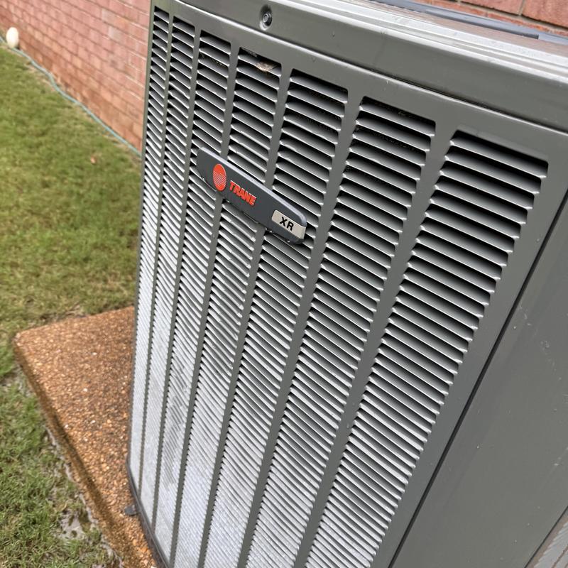 Trane XR outdoor air conditioner unit cleaning and inspection Trane XR outdoor air conditioner unit cleaning and inspection