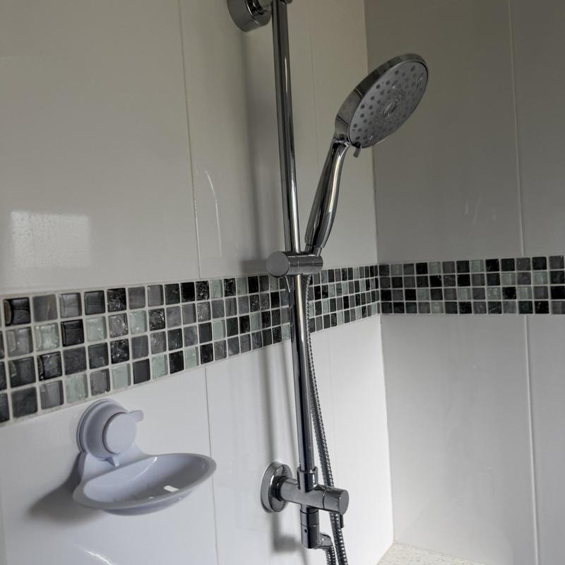 Handheld showerhead with new holder installation