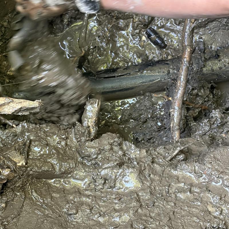 Broken water supply line excavation and temporary repair Broken water supply line excavation and temporary repair
