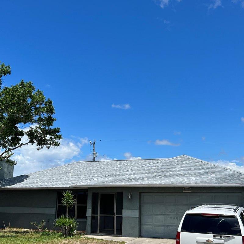 Owens Corning shingle roof on Cape Coral home Owens Corning shingle roof on Cape Coral home