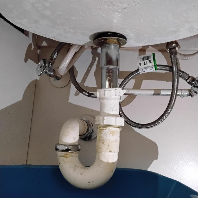 Pop-up drain assembly under bathroom sink replacement