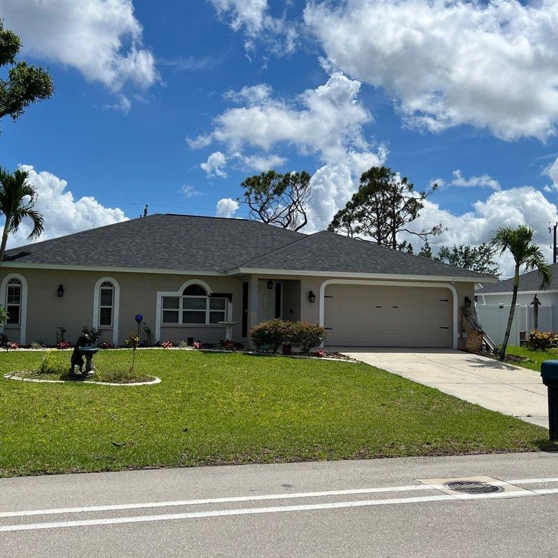 Onyx Black Owens Corning shingle roof in Cape Coral Onyx Black Owens Corning shingle roof in Cape Coral