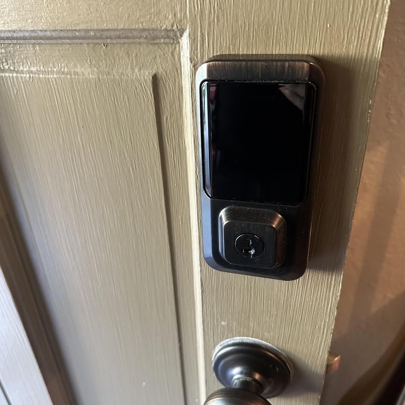 Electronic door lock with keyhole installed on door