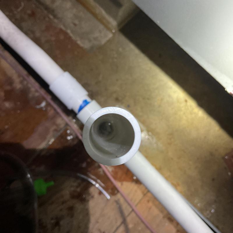 Condensate drain line stack with water overflow Condensate drain line stack with water overflow