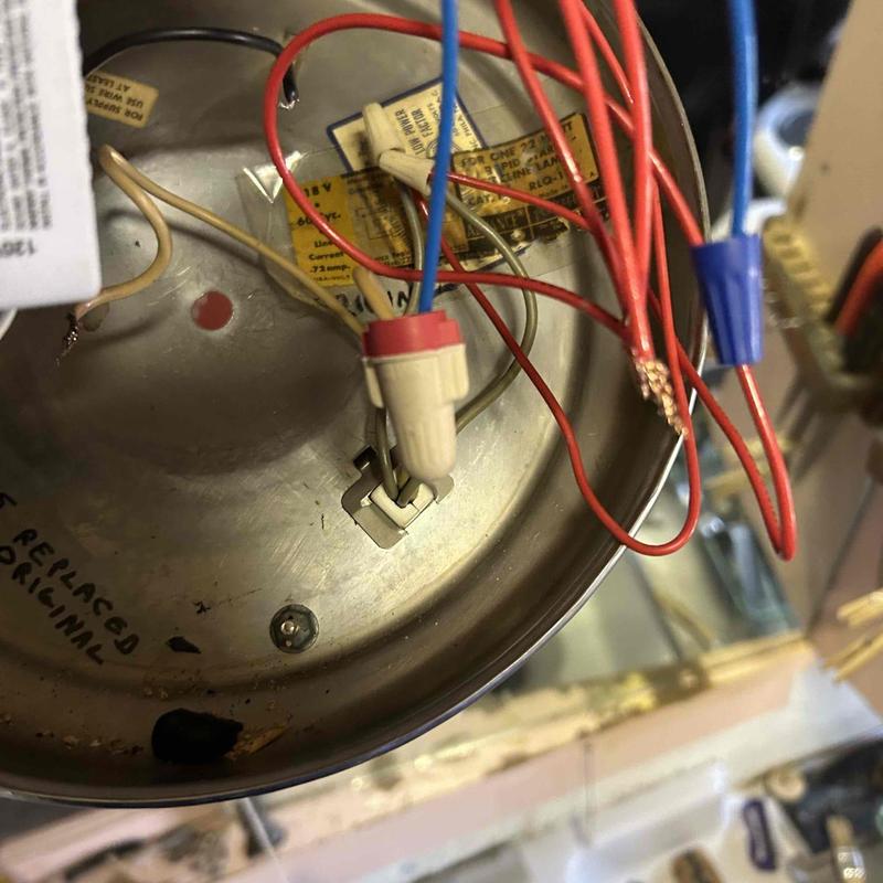 Electric fixture wiring with wire connectors and labels