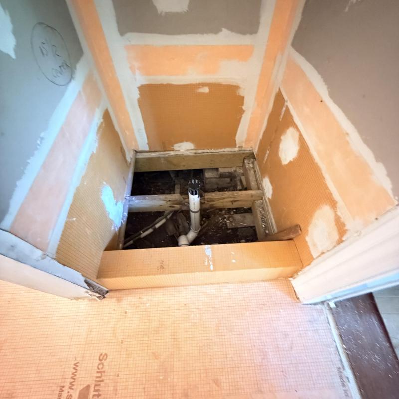 Sewer stack repiping and bathroom plumbing setup