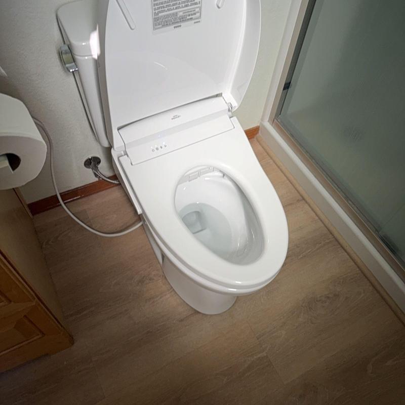 TOTO WASHLET+ toilet with bidet seat installation