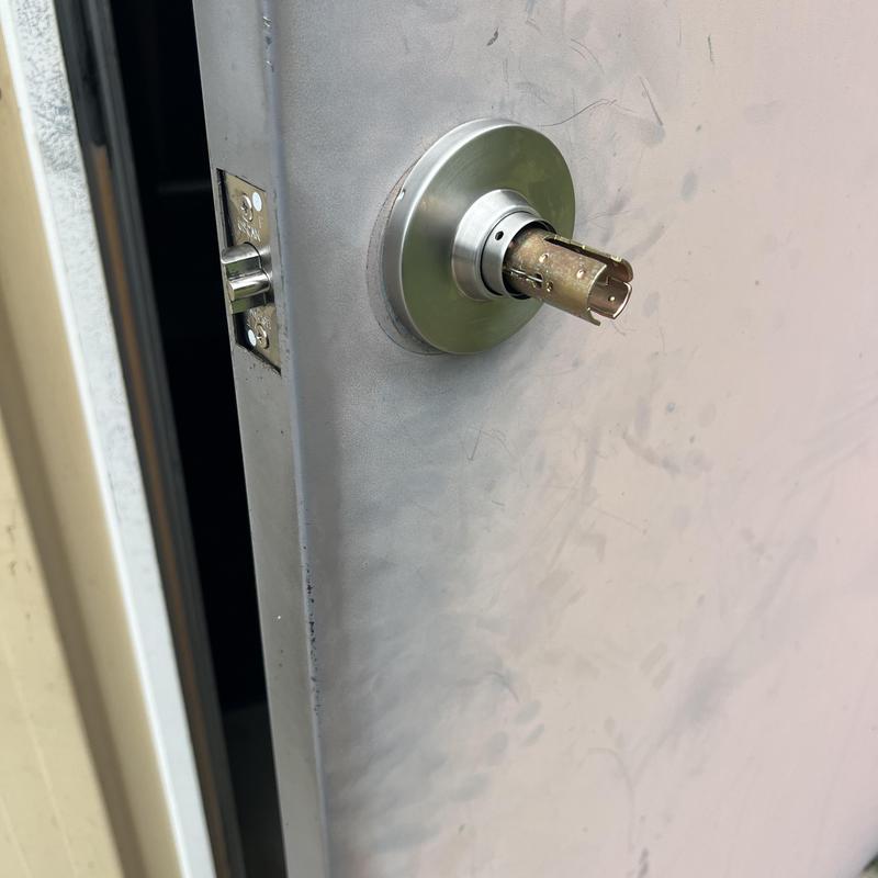 Commercial door knob and key cylinder replacement