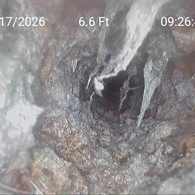 Cast iron sewer line corrosion and collapse at 6.6 ft depth Cast iron sewer line corrosion and collapse at 6.6 ft depth