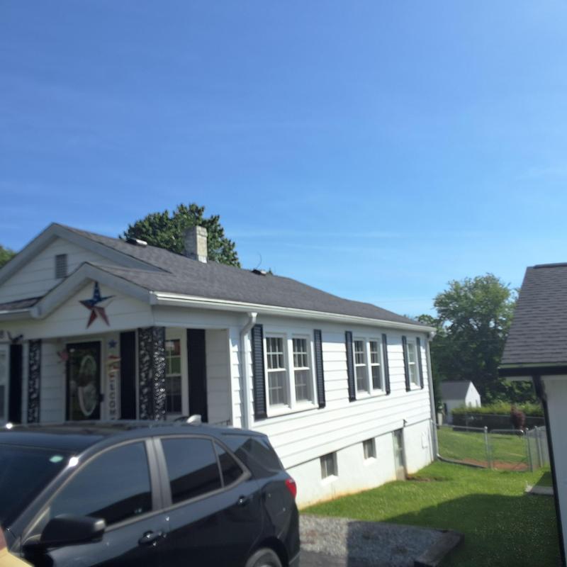Atlas Pinnacle Pristine roof with black drip edge Atlas Pinnacle Pristine roof with black drip edge