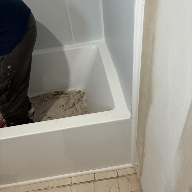 Shower walls installation in tub area, Mabank TX Shower walls installation in tub area, Mabank TX