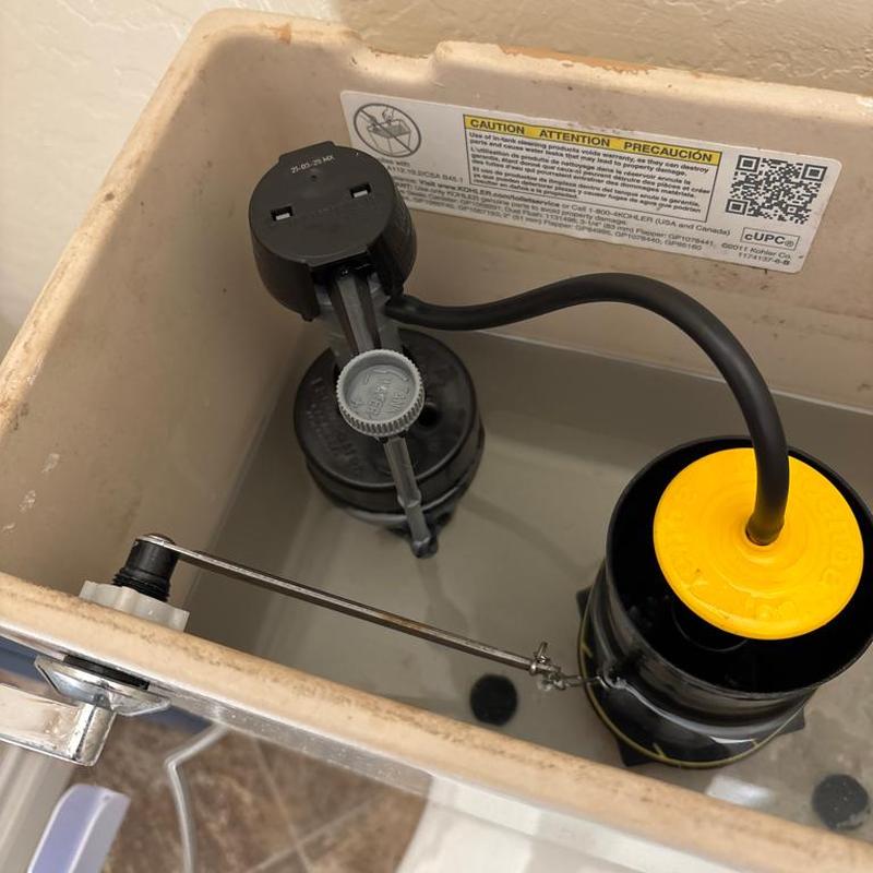 Toilet fill valve replacement with Fluidmaster system Toilet fill valve replacement with Fluidmaster system