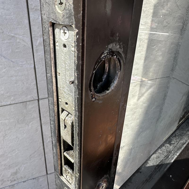 Commercial glass door lock mortise and thumb turn cavity