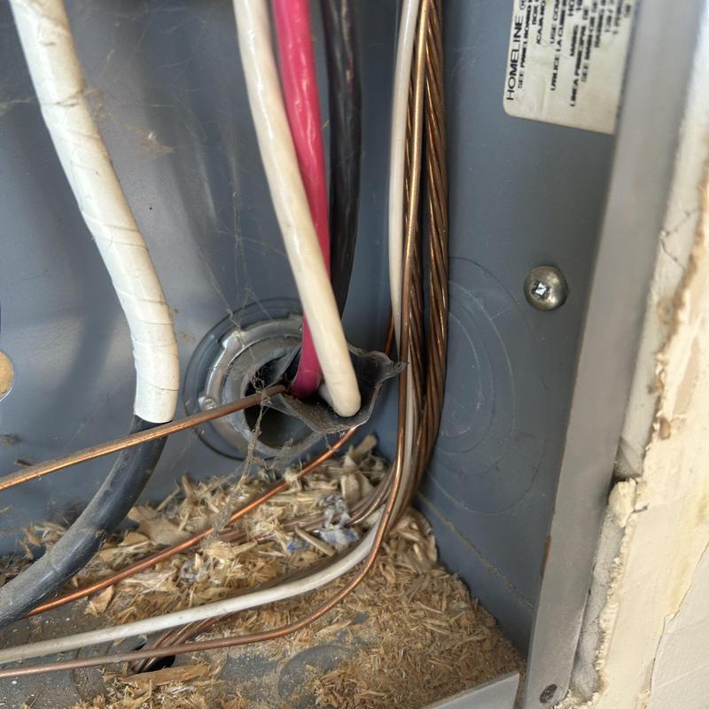 Electrical panel wiring with grounding wires and conduit Electrical panel wiring with grounding wires and conduit