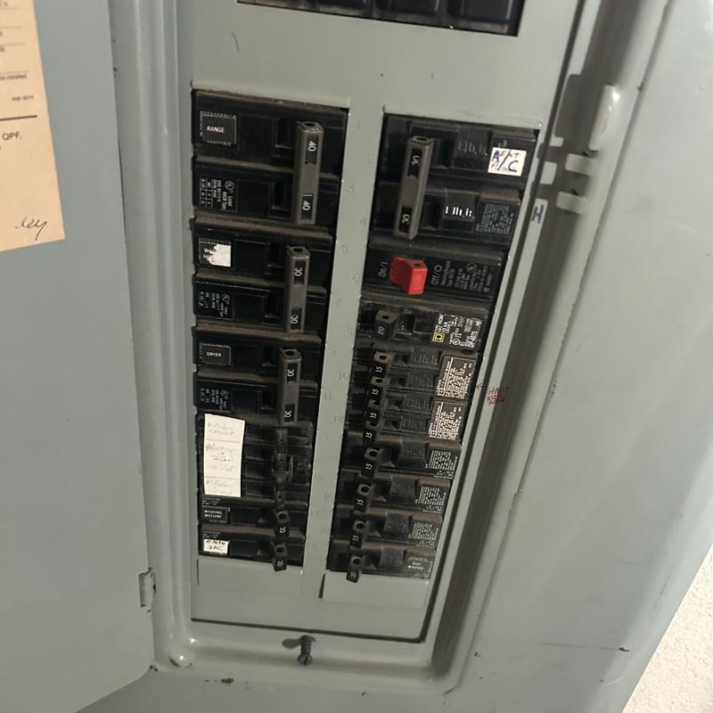 Electrical panel with shared neutral circuits and hum Electrical panel with shared neutral circuits and hum