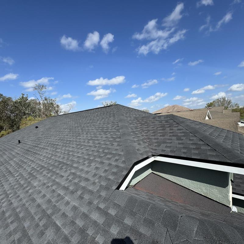Architectural shingle roof with modified bitumen valley Architectural shingle roof with modified bitumen valley