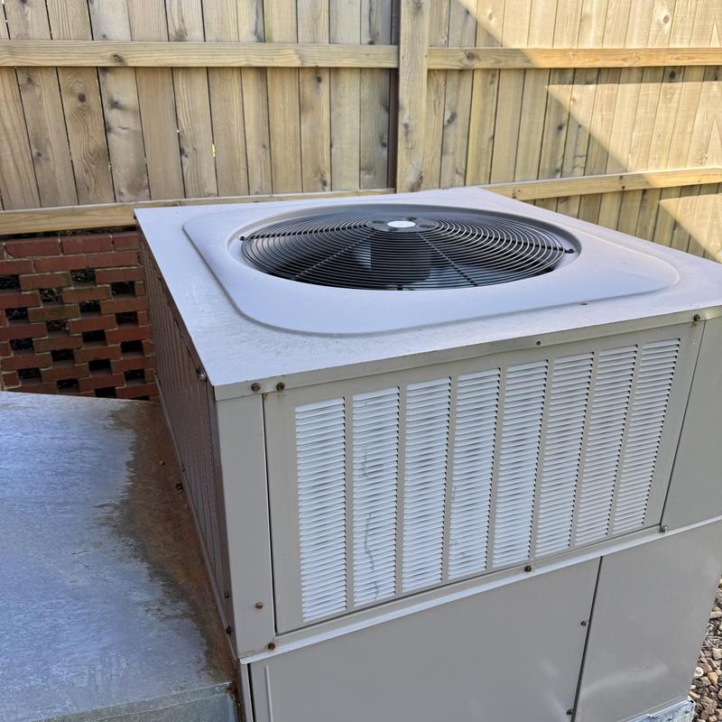 Air conditioner condenser unit cleaning and inspection Air conditioner condenser unit cleaning and inspection