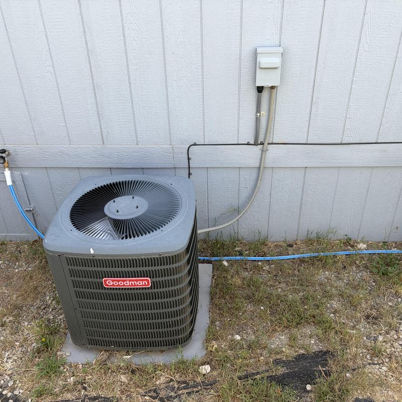 Goodman 2-ton air conditioner outdoor unit inspection Goodman 2-ton air conditioner outdoor unit inspection