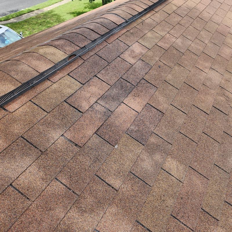Asphalt shingle roof with ridge vent in East Oak Hill Asphalt shingle roof with ridge vent in East Oak Hill